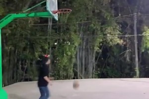 這女生的投籃基本功，能戰(zhàn)勝多少吧友？