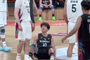 動作過于惡劣！這簡直是沖著打架去的啊