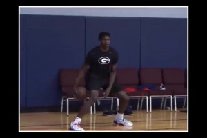 發力不對！愛德華茲的直腕投籃，為何被稱為籃球中的“投籃陷阱”