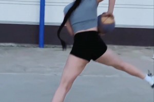 兄弟你說，??美女這幾下是不是有點厲害？