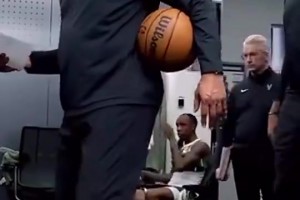 這可能是老里最擅長的事吧！里弗斯此前賽后爆吹字母哥！